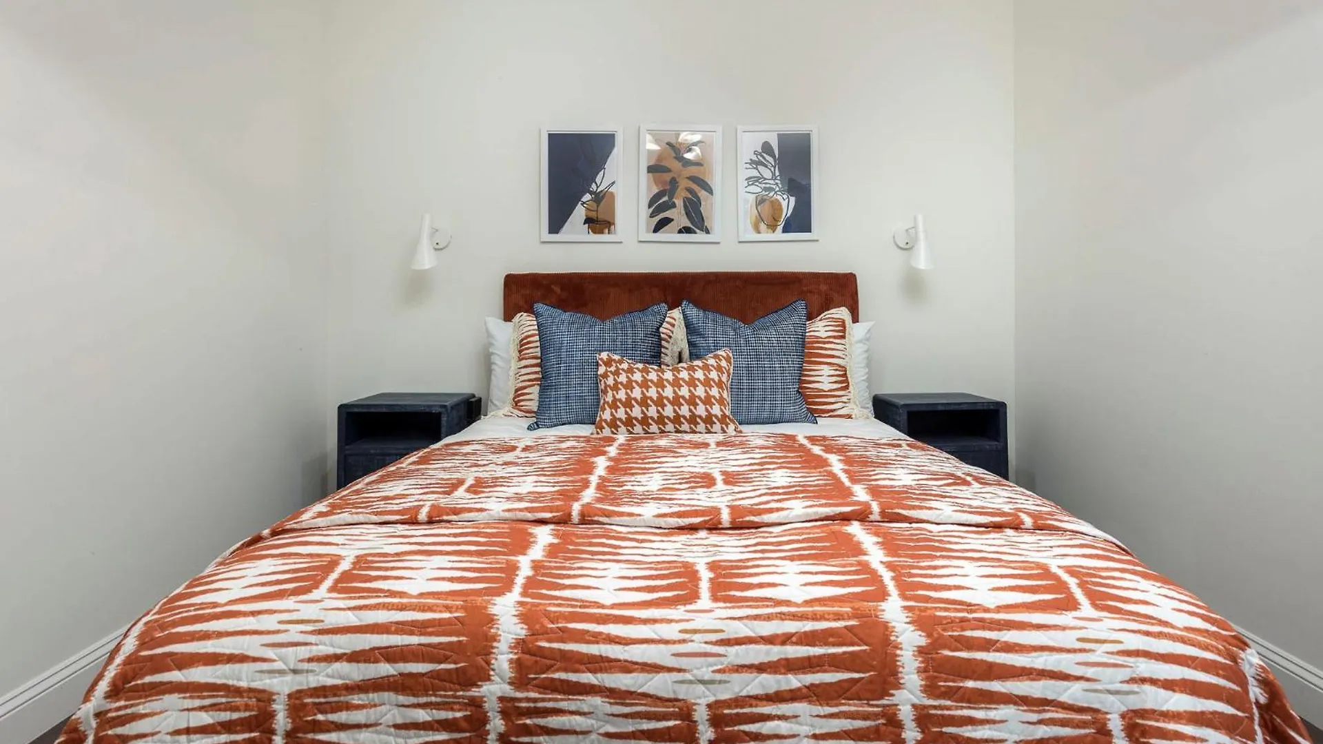 Skyline Bourbon Loft By Hollyhock Suites 5 Bedrooms-2 Baths With Soaking Tub 루이빌